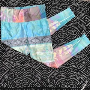 Teeki Magic Feather legging! NEW! ✨ sold out